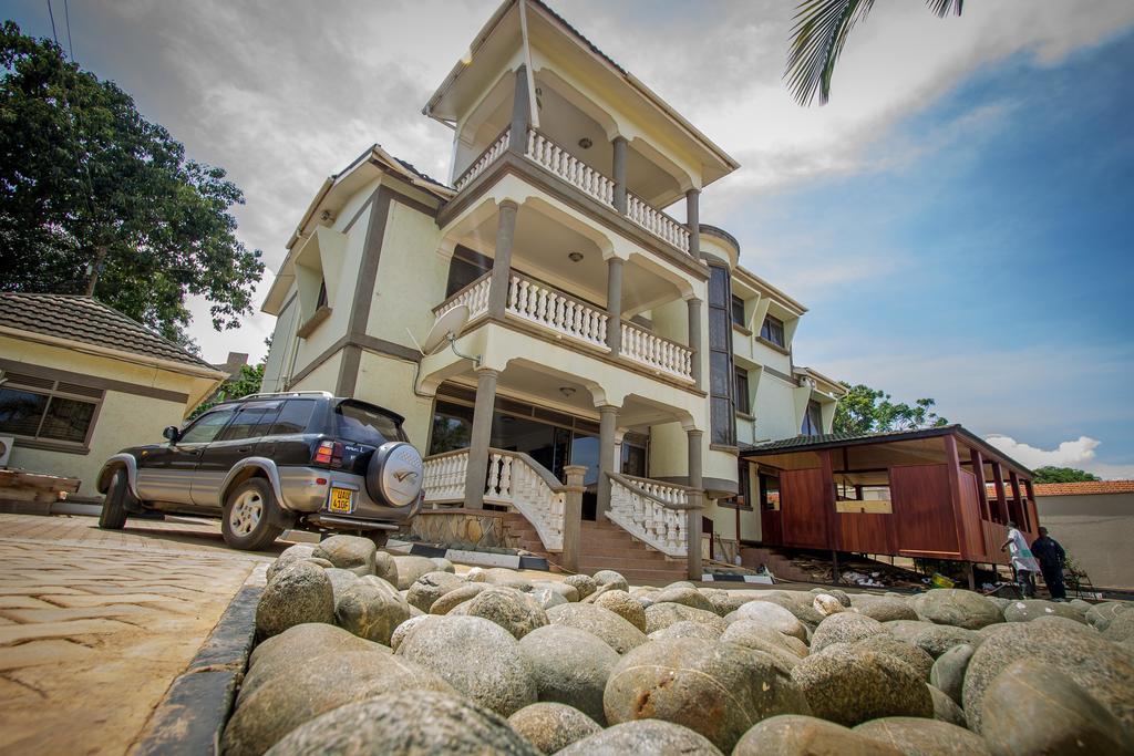 Alfa Hotel Munyonyo Kampala Exterior photo